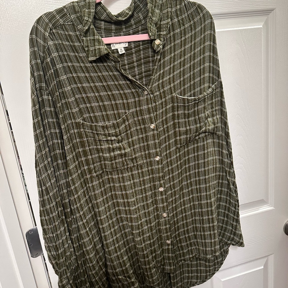 Green Plaid Button-Up Shirt